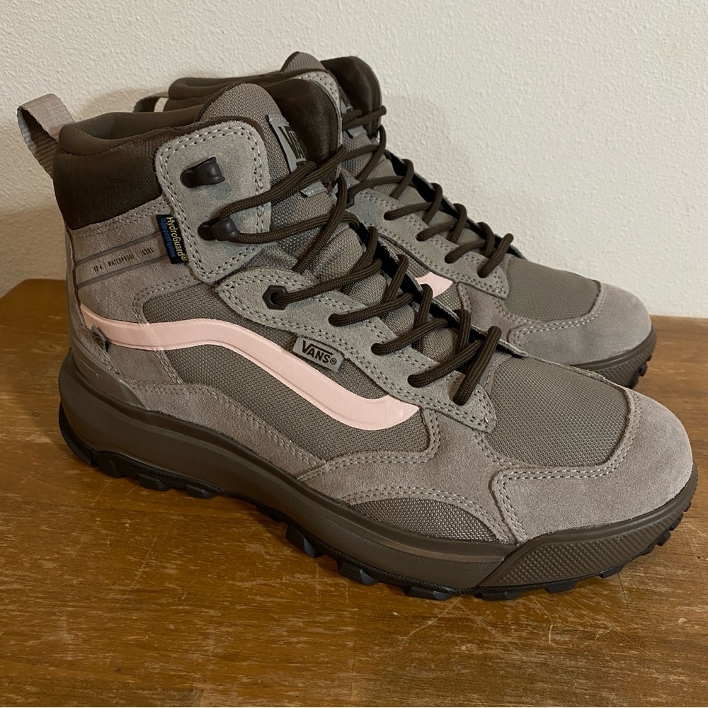 Vans MTE Creatline Waterproof Chocolate Brown Suede Pink $160 - Size 10.5